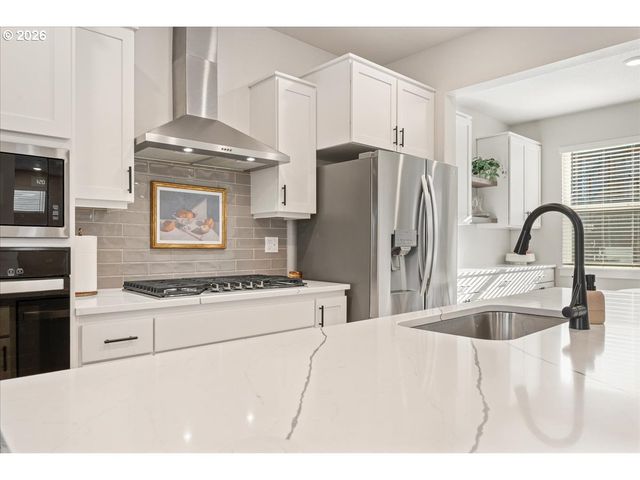 19080 Sw ZINNIA Ln, Beaverton, OR 97007