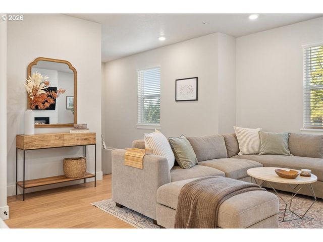 19080 Sw ZINNIA Ln, Beaverton, OR 97007