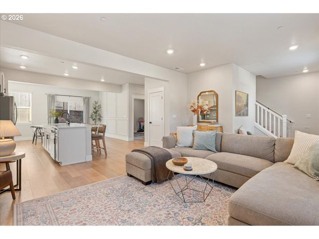 19080 Sw ZINNIA Ln, Beaverton, OR 97007