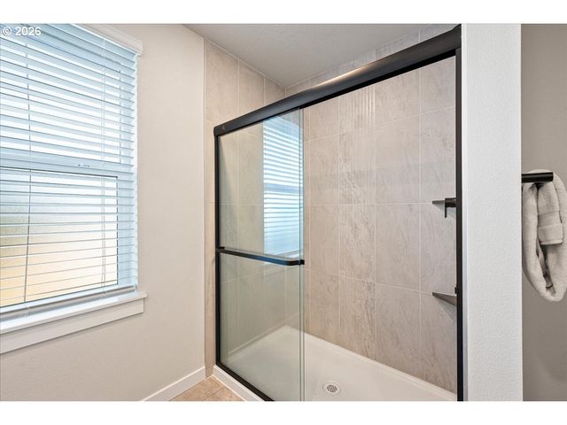 19080 Sw ZINNIA Ln, Beaverton, OR 97007