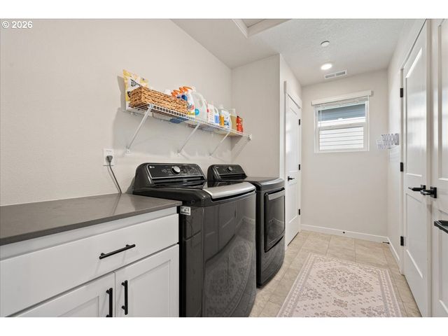 19080 Sw ZINNIA Ln, Beaverton, OR 97007