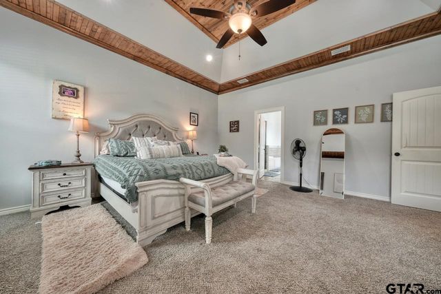 19359 Ridge Point Cir, Lindale, TX 75771