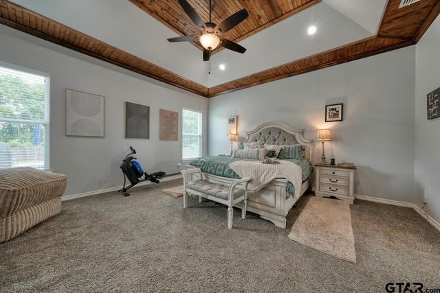 19359 Ridge Point Cir, Lindale, TX 75771