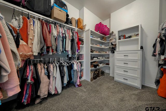 19359 Ridge Point Cir, Lindale, TX 75771