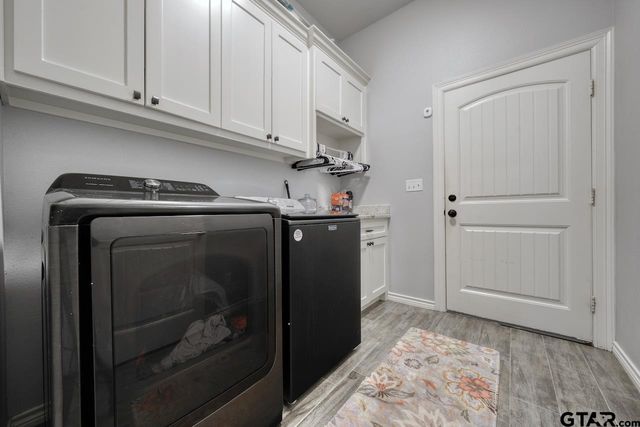 19359 Ridge Point Cir, Lindale, TX 75771