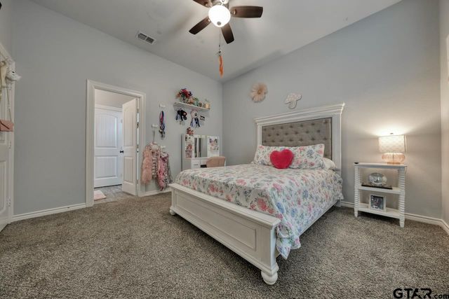 19359 Ridge Point Cir, Lindale, TX 75771