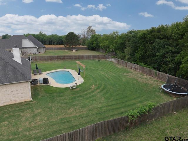 19359 Ridge Point Cir, Lindale, TX 75771