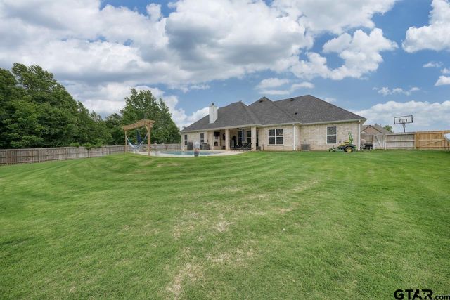 19359 Ridge Point Cir, Lindale, TX 75771