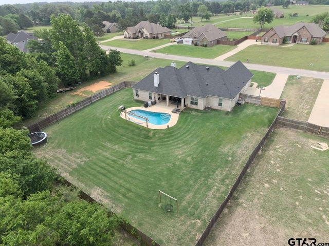 19359 Ridge Point Cir, Lindale, TX 75771