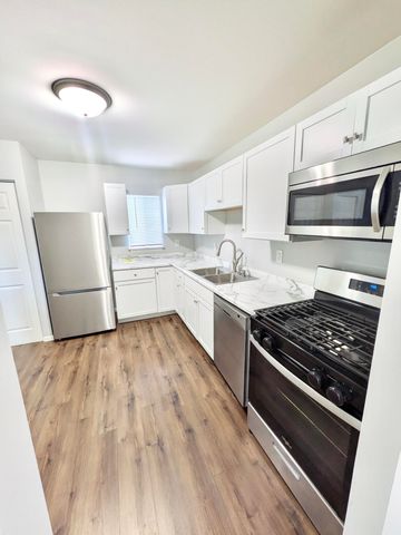 918 N Arbogast Street, Griffith, IN 46319