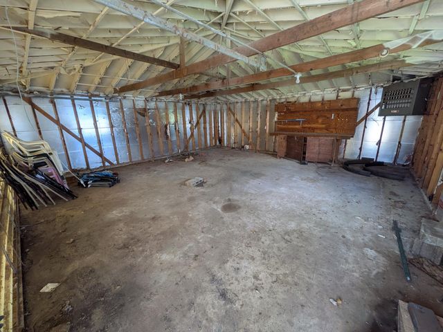 918 N Arbogast Street, Griffith, IN 46319