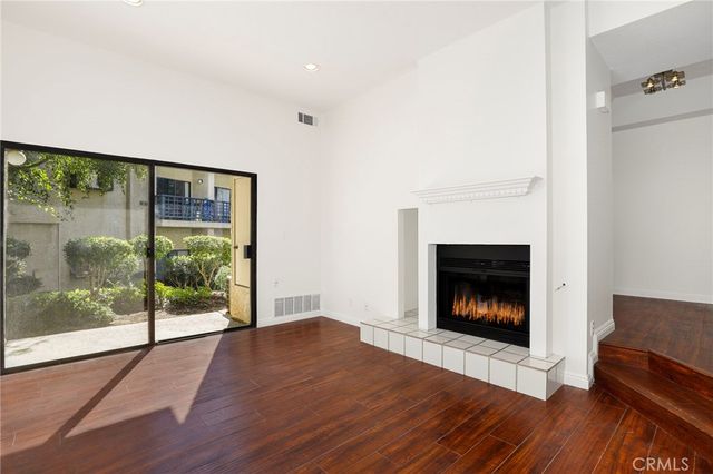 5738 Skyview Way C, Agoura Hills, CA 91301