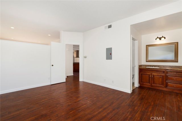 5738 Skyview Way C, Agoura Hills, CA 91301
