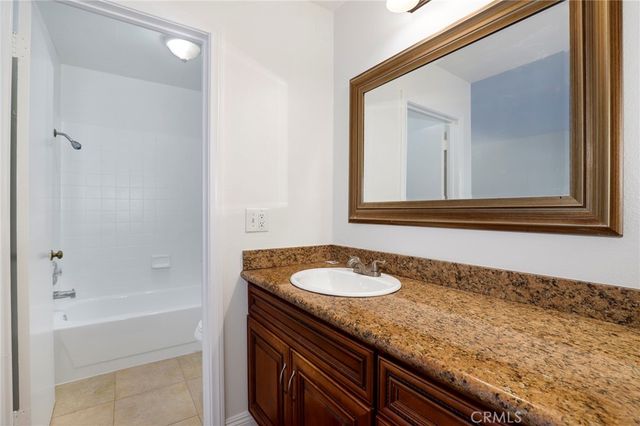 5738 Skyview Way C, Agoura Hills, CA 91301