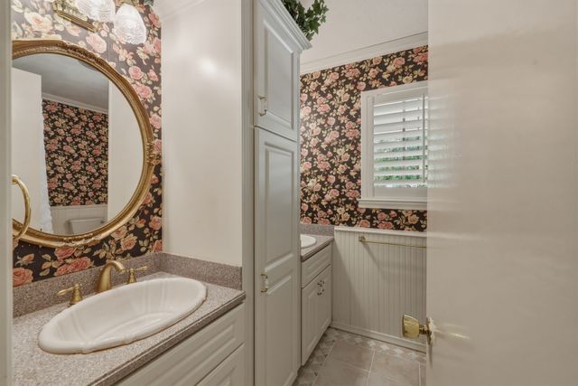 9929 Windledge Drive, Dallas, TX 75238