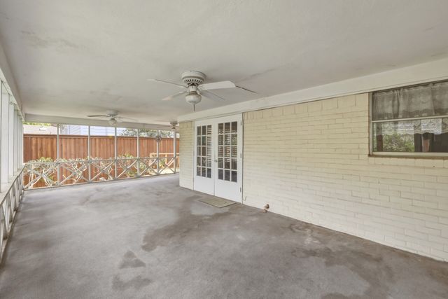 9929 Windledge Drive, Dallas, TX 75238