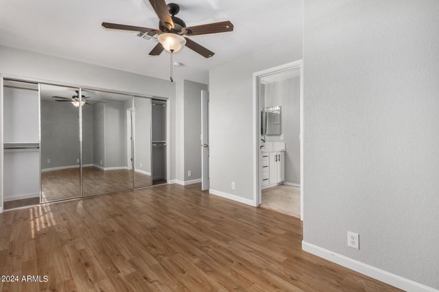 1320 E CHARLESTON Avenue, Phoenix, AZ 85022