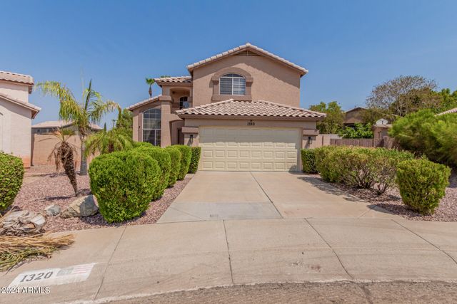 1320 E CHARLESTON Avenue, Phoenix, AZ 85022