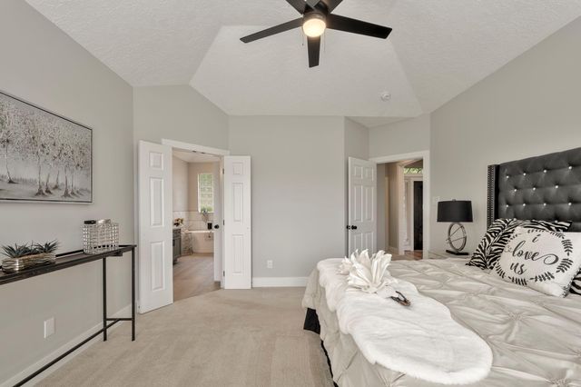 2306 Carriage Run E, Conroe, TX 77384