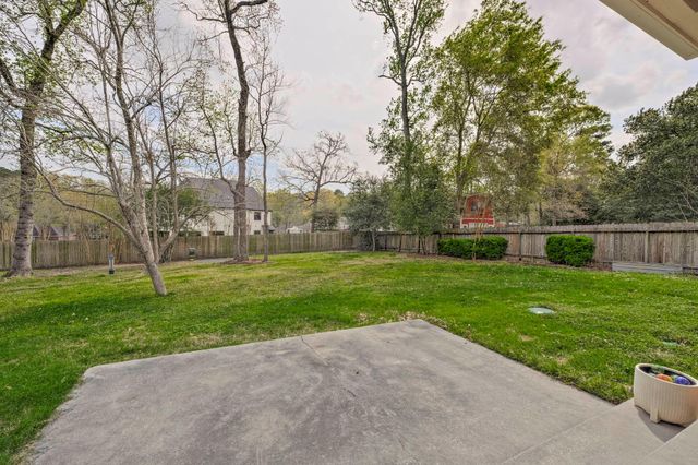 2306 Carriage Run E, Conroe, TX 77384