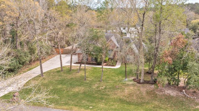 2306 Carriage Run E, Conroe, TX 77384