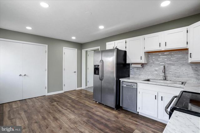 127 WOODRIDGE CT, Stephens City, VA 22655