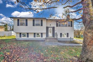10 Fitzpatrick Ave, Brockton, MA 02301