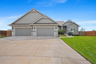 1718 N Blackstone Ct, Wichita, KS 67235