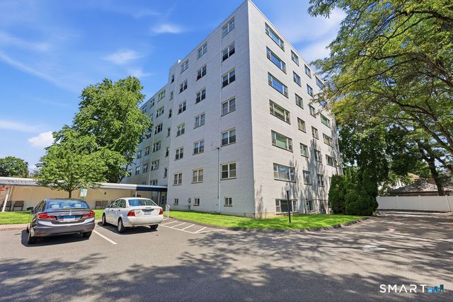 889 Farmington Avenue 3K, West Hartford, CT 06119