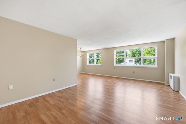 889 Farmington Avenue 3K, West Hartford, CT 06119