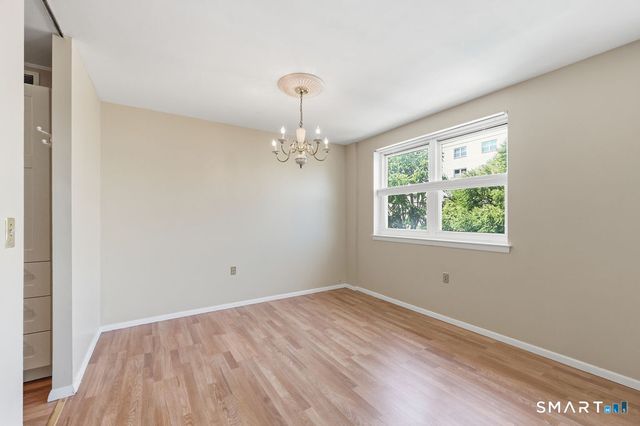 889 Farmington Avenue 3K, West Hartford, CT 06119