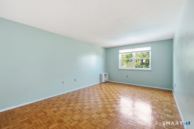 889 Farmington Avenue 3K, West Hartford, CT 06119