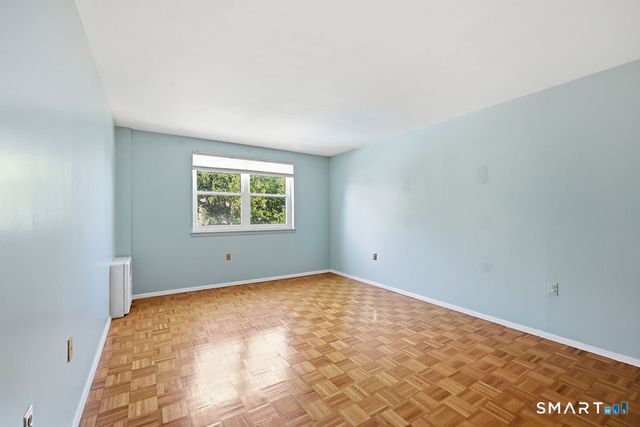 889 Farmington Avenue 3K, West Hartford, CT 06119