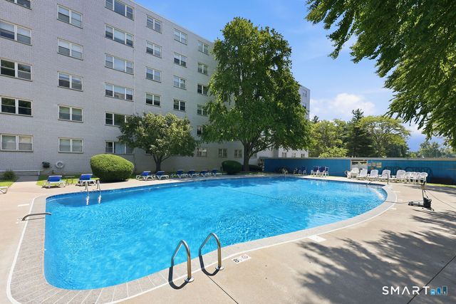 889 Farmington Avenue 3K, West Hartford, CT 06119
