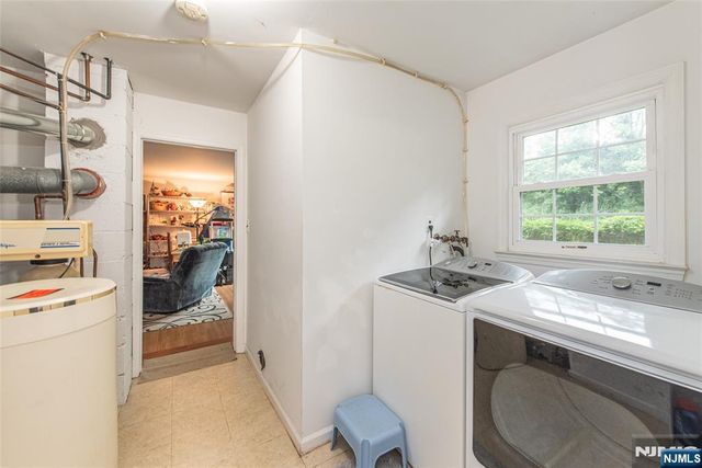 21 Hall Avenue, Denville Township, NJ 07834