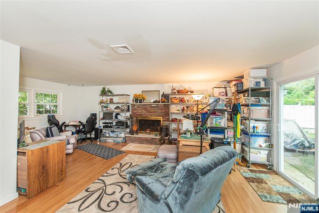 21 Hall Avenue, Denville Township, NJ 07834