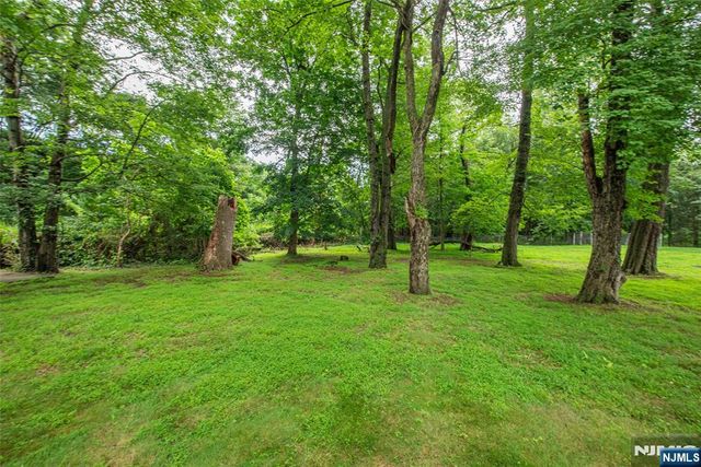 21 Hall Avenue, Denville Township, NJ 07834