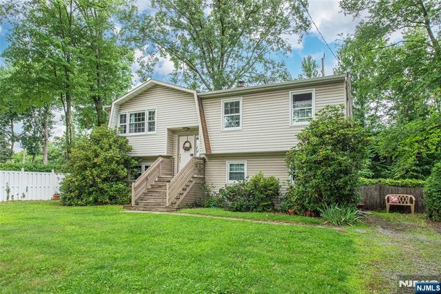 21 Hall Avenue, Denville Township, NJ 07834