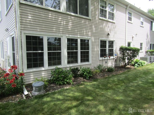 327 Nantuckett Lane A, Monroe, NJ 08831