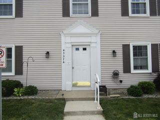 327 Nantuckett Lane A, Monroe, NJ 08831