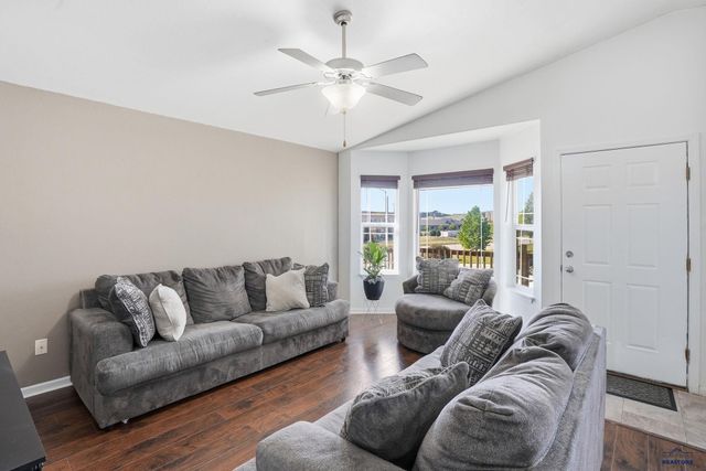 4932 SOUTH POINTE DR, Rapid City, SD 57701