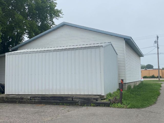 1702 1st Avenue, Mankato, MN 56001