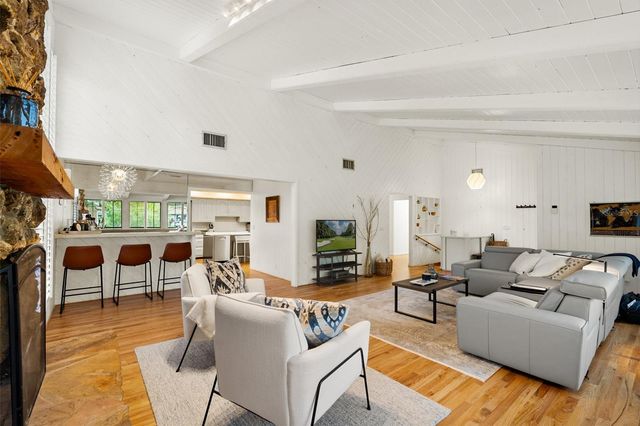 315 SWEET BAY AVENUE, New Smyrna Beach, FL 32168