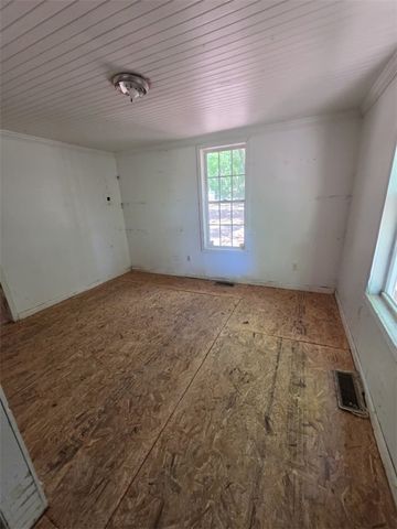 6 S Chastain Drive, Greenville, SC 29617