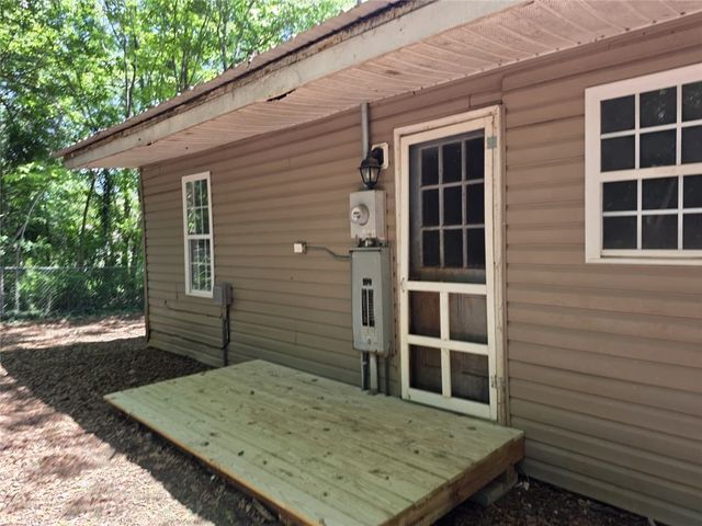 6 S Chastain Drive, Greenville, SC 29617