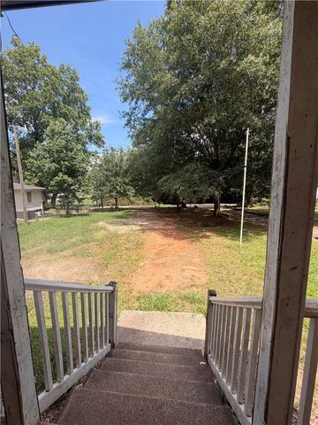 6 S Chastain Drive, Greenville, SC 29617