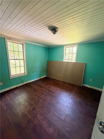 6 S Chastain Drive, Greenville, SC 29617