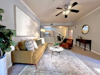 501 Gibson Dr #711, Roseville, CA 95678