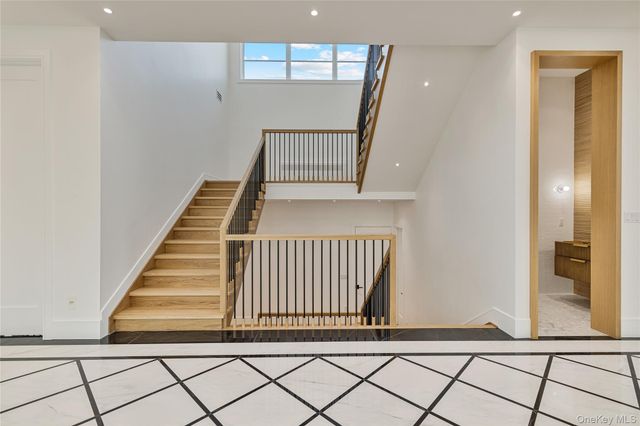 38 Fern Drive, Monsey, NY 10952
