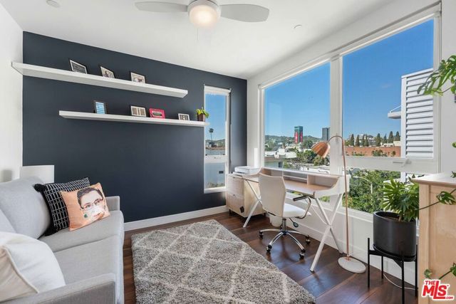 6024 W Beachwood Lane, Los Angeles, CA 90038